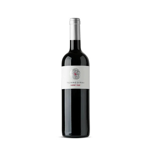 A soft approachable Cabernet Franc with aromas of ripe raspberries and violet. The palate reveals layers of blackcurrant, bell pepper, and a hint of spice, with smooth tannins and a long finish.