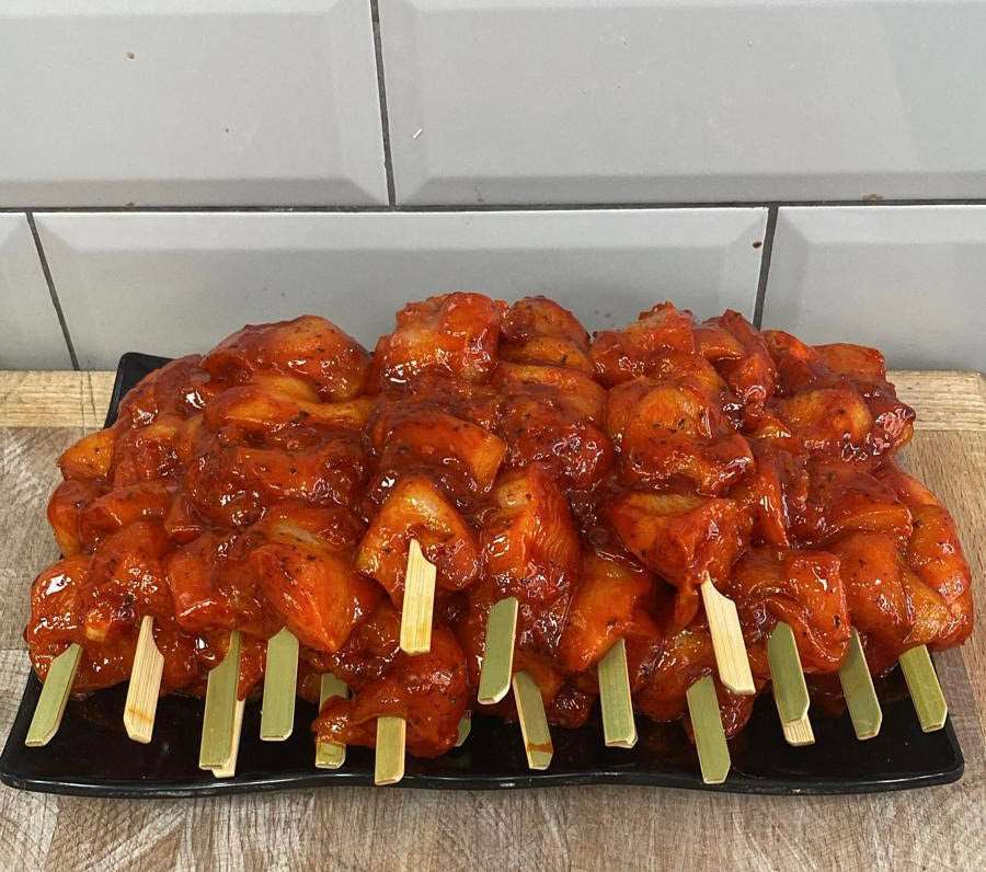 Tender chicken breast chunks marinated in our flavoursome Smokey BBQ sauce