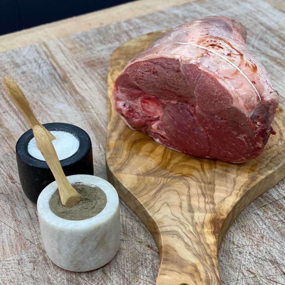 The pinnacle cut for anyone who loves a classic roast lamb dish. Leg of lamb on the bone is tender, delicious, and a real family favourite. It’s one of those show-stopping joints that not only tastes amazing but will wow all your guests.