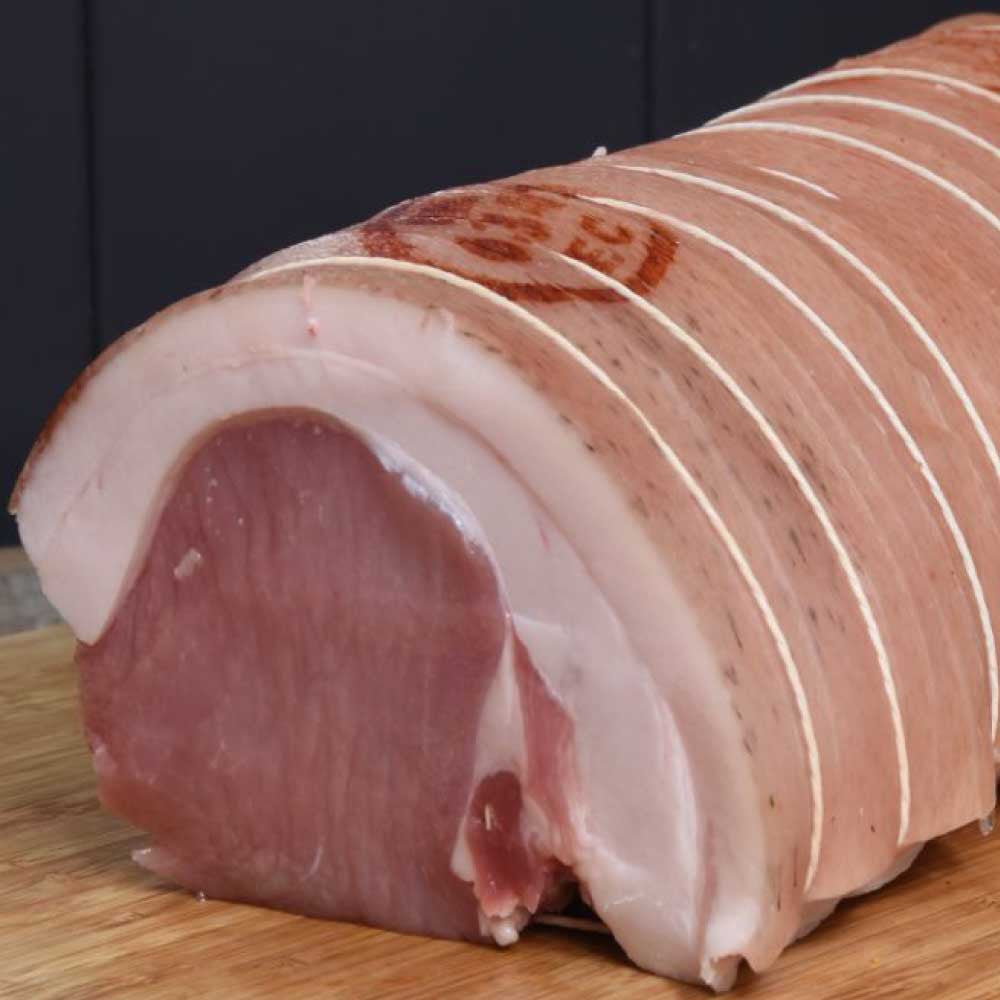 Our Free Range Middle White Pork loin roast is wonderfully tender. With a generous layer of fat the crackling will be superb!