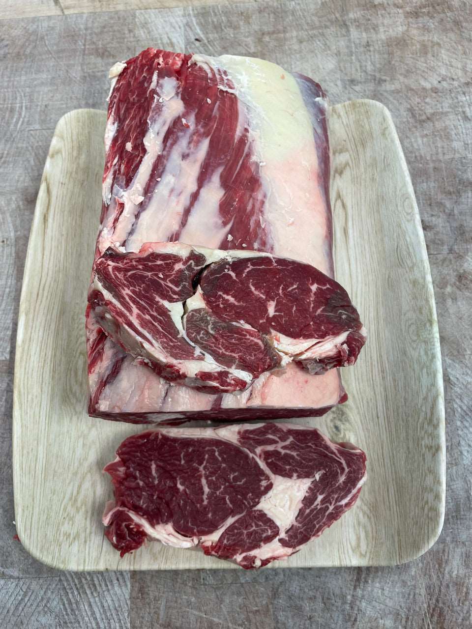 Expertly dry aged for a minimum 30 days to ensure maximum flavour and tenderness. Ribeyes are naturally marbelled throughout to add a rich depth to your steak.